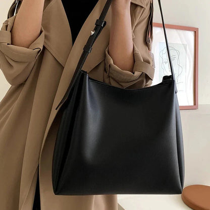 Bella™ - Classic Shoulder Bag