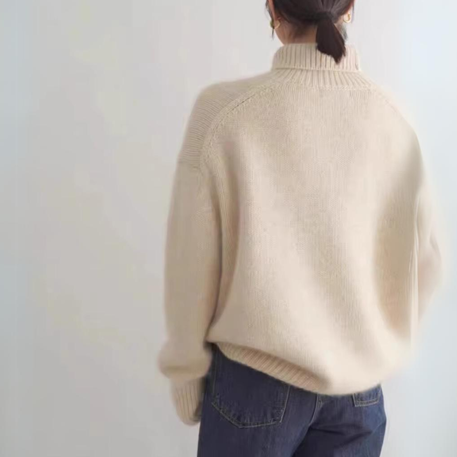 CASHMERE SWEATER WITH ROUNDED NECKLINE IN AMATO LINE