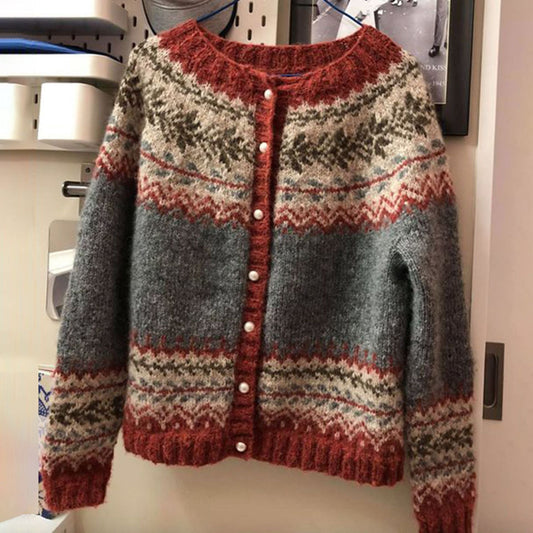 Nora - Elegant Nordic sweater