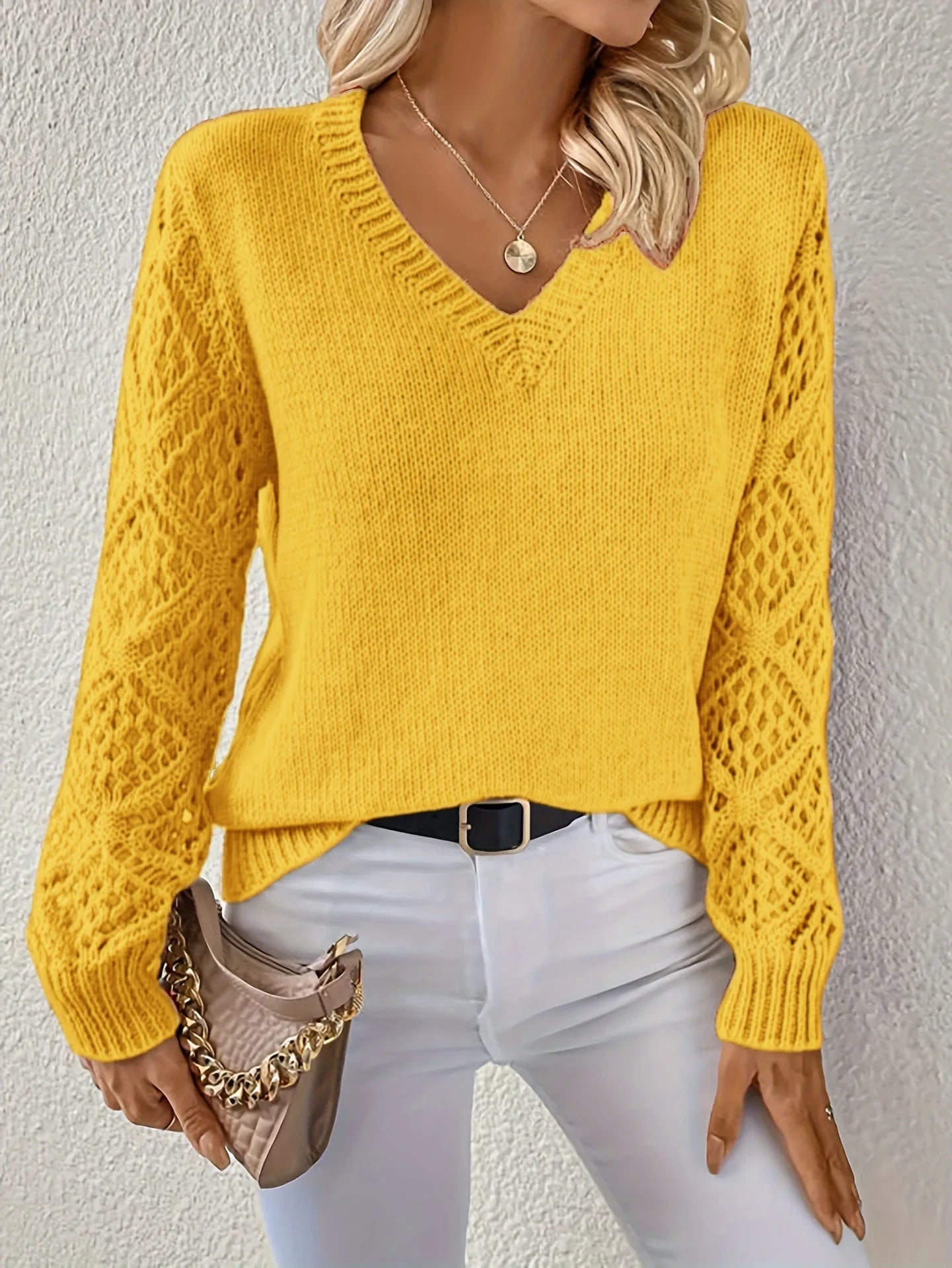 Le Clair | Casual knit sweater with V-neck