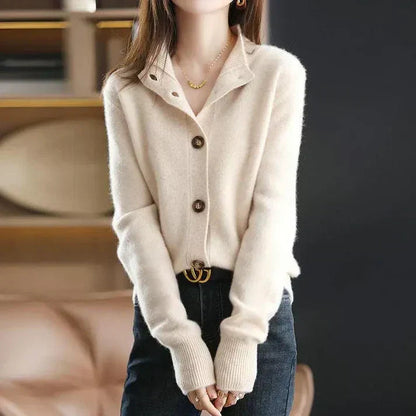 Elly | Classic button cardigan